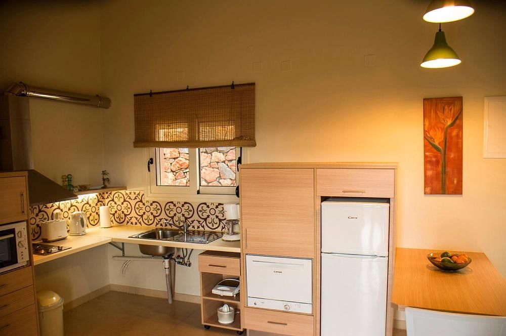 Aksos Suites Accessible Accommodation Agia  Luaran gambar