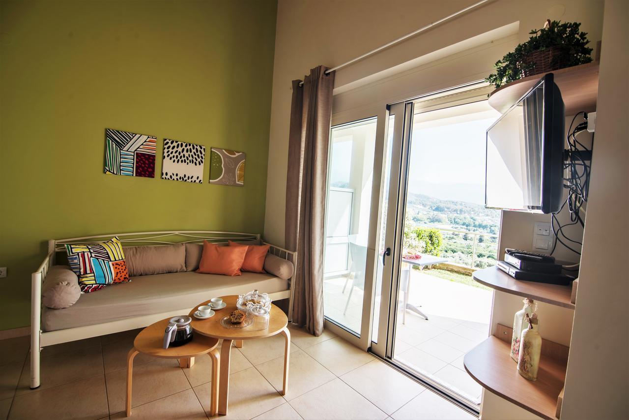 Aksos Suites Accessible Accommodation Agia  Luaran gambar